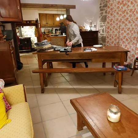 La Drulhoise Tres Belle Demeure De Caractere Au Coeur Du Cantal Meallet