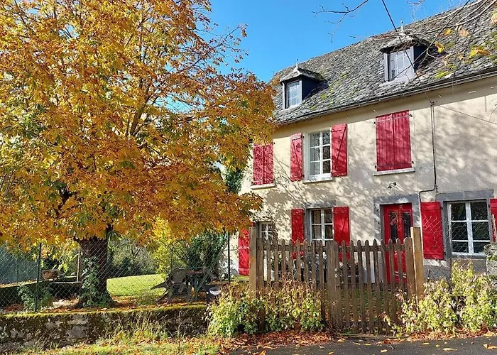 La Drulhoise Tres Belle Demeure De Caractere Au Coeur Du Cantal