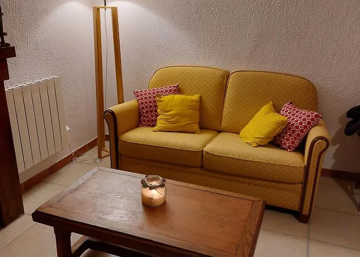 Holiday home La Drulhoise Tres Belle Demeure De Caractere Au Coeur Du Cantal Meallet