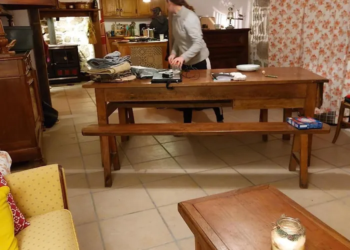 La Drulhoise Tres Belle Demeure De Caractere Au Coeur Du Cantal Meallet