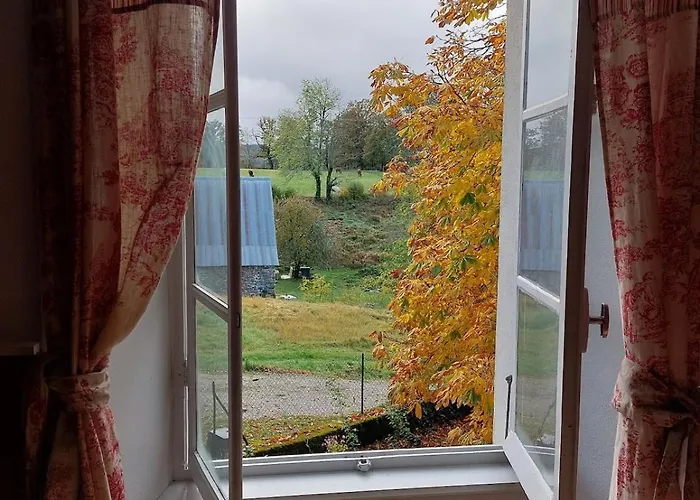 Holiday home La Drulhoise Tres Belle Demeure De Caractere Au Coeur Du Cantal Meallet