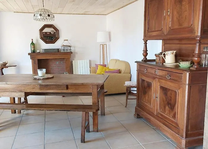 La Drulhoise Tres Belle Demeure De Caractere Au Coeur Du Cantal